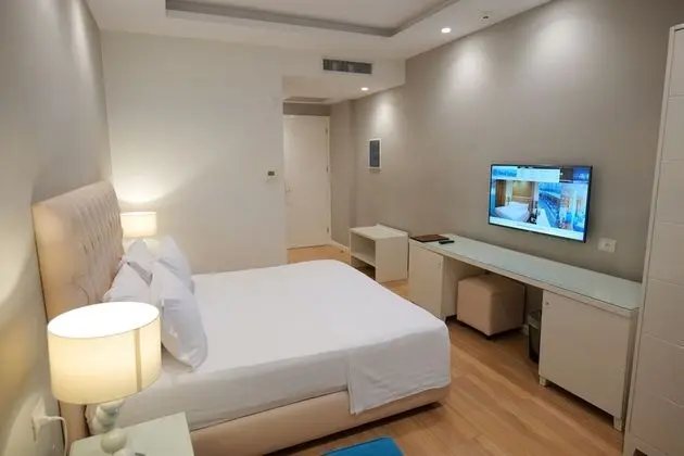 Deluxe Tek Büyük veya İki Ayrı Yataklı Oda, Balkon