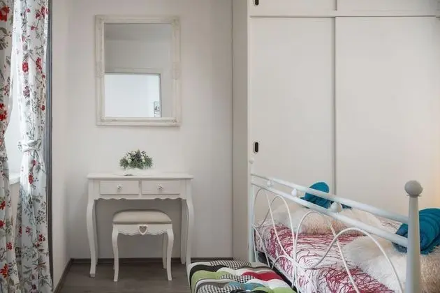 Tek Büyük Yataklı Oda