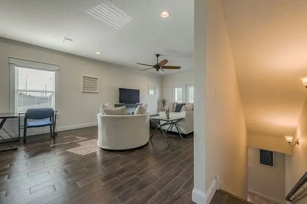 Villa (4 Bedrooms)
