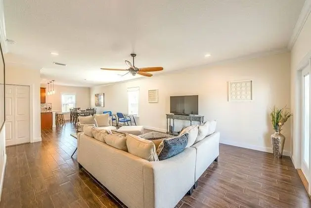 Villa (4 Bedrooms)