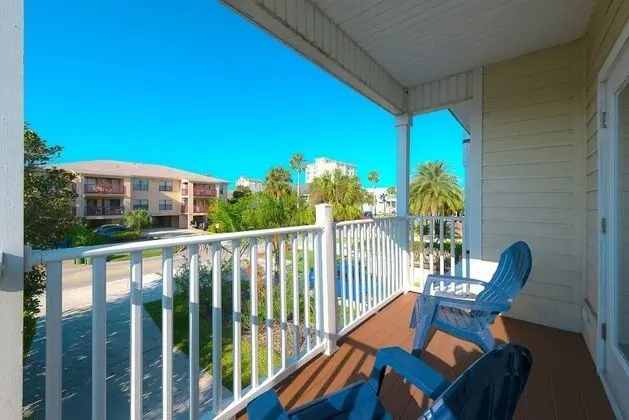 Villa (4 Bedrooms)
