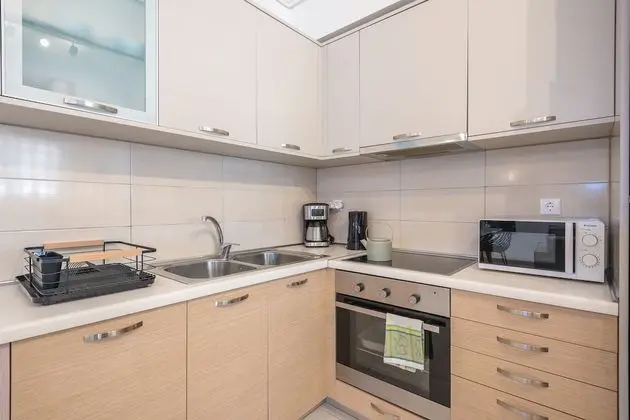 Luxury Tek Büyük Yataklı Oda