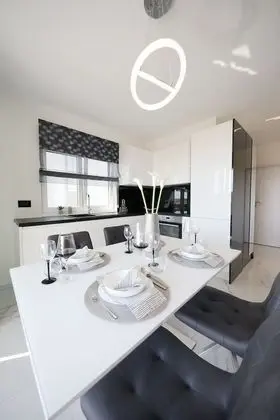 Design Apart Daire, 2 Yatak Odası, Balkon, Bahçe Manzaralı