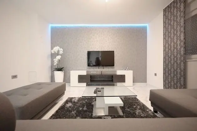 Design Apart Daire, 2 Yatak Odası, Balkon, Bahçe Manzaralı