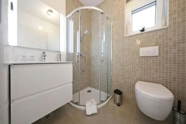Design Apart Daire, 2 Yatak Odası, Balkon, Bahçe Manzaralı