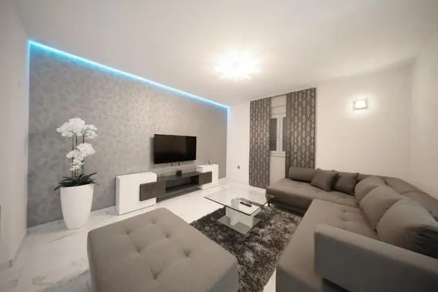 Superior Apart Daire, 2 Yatak Odası, Sıcak Su Havuzu, Avlu Manzaralı