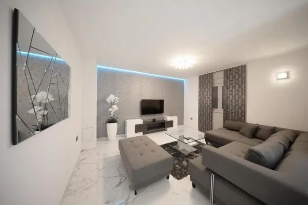 Superior Apart Daire, 2 Yatak Odası, Sıcak Su Havuzu, Avlu Manzaralı