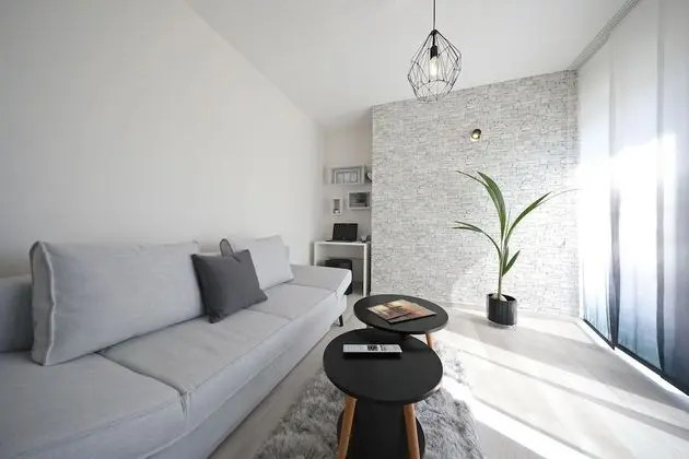 Luxury One Bedroom with Terrace Ground Floor