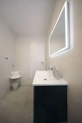 Luxury One Bedroom with Terrace Ground Floor