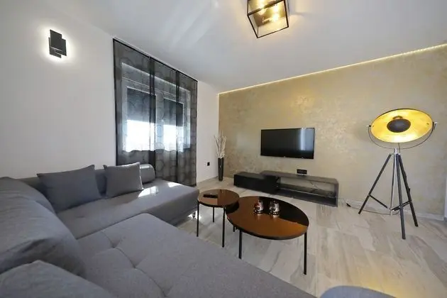 Superior Penthouse with Terrace and Jacuzzi