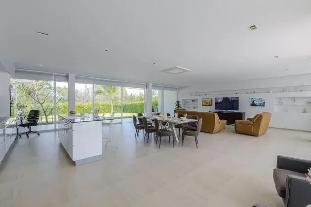 Family Villa, 4 Yatak Odası, Kişiye Özel Havuzlu