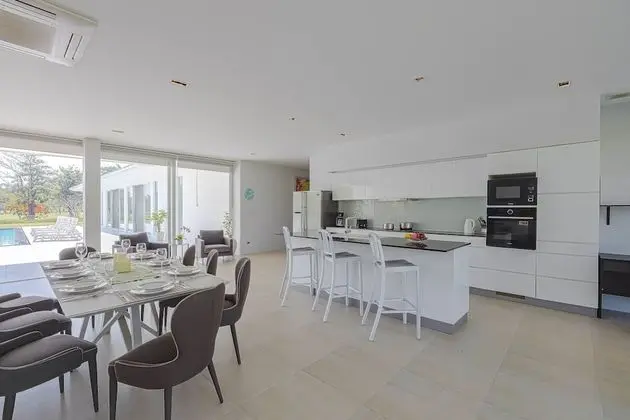 Family Villa, 4 Yatak Odası, Kişiye Özel Havuzlu