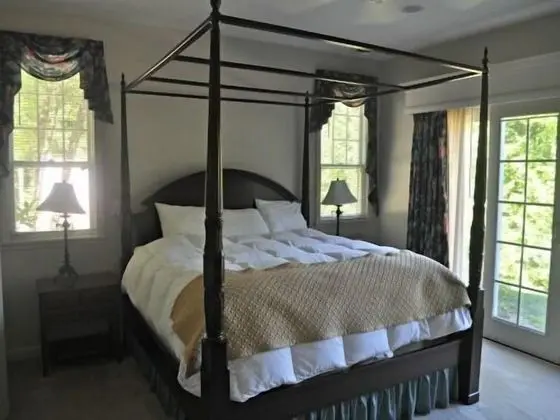 Superior King Suite