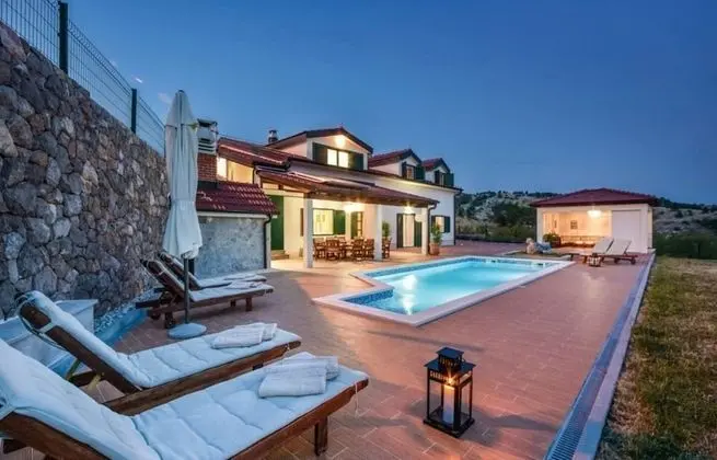 Villa, Birden Çok Yatak