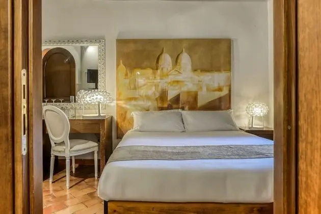 Standard Tek Büyük Yataklı Oda