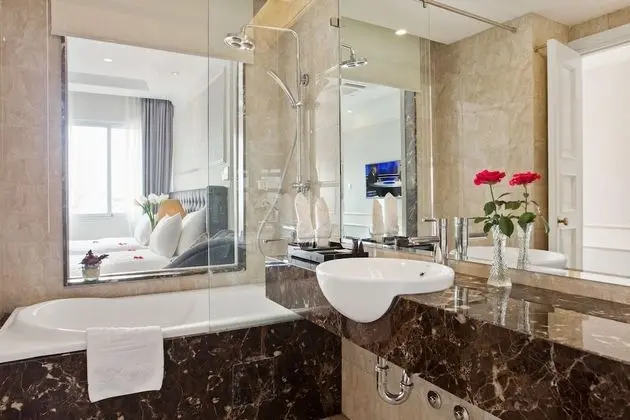 Deluxe Tek Büyük veya İki Ayrı Yataklı Oda, 1 Yatak Odası