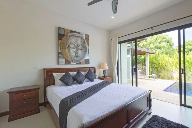 4 Bedrooms Luxury Pool Villa