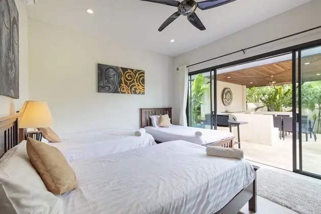 4 Bedrooms Luxury Pool Villa