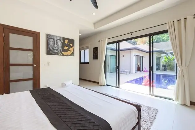 4 Bedrooms Luxury Pool Villa