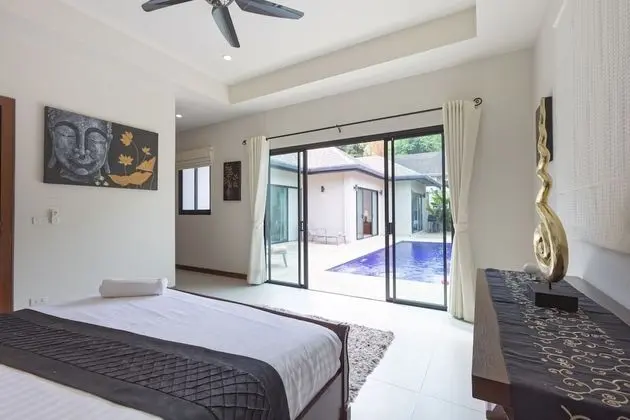 4 Bedrooms Luxury Pool Villa