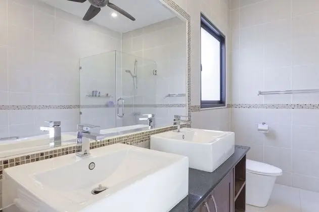4 Bedrooms Luxury Pool Villa