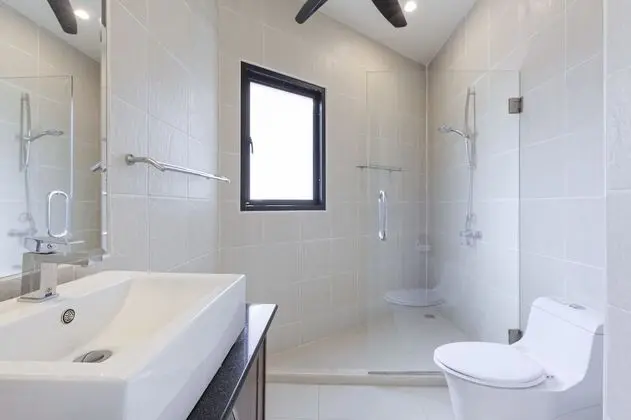 4 Bedrooms Luxury Pool Villa