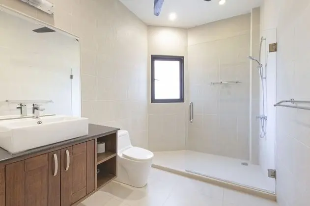 4 Bedrooms Luxury Pool Villa