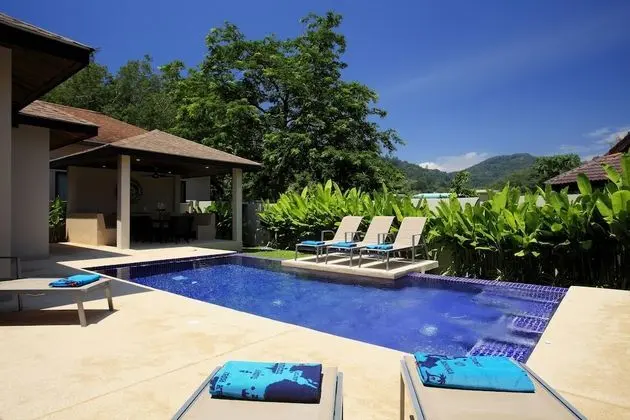 4 Bedrooms Luxury Pool Villa