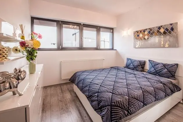 Luxury Apart Daire, 1 En Büyük (King) Boy Yatak ve Çekyat, Sigara İçilmez, Şehir Manzaralı