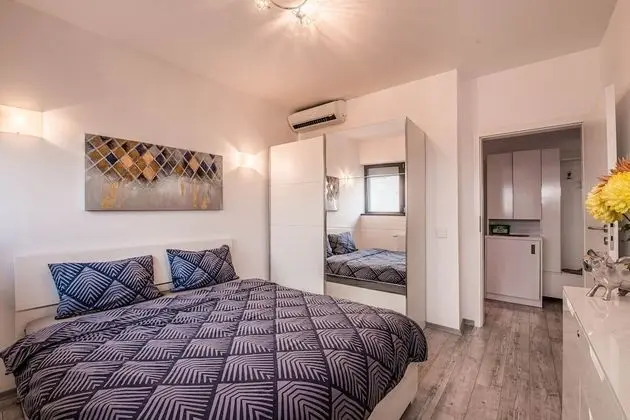 Luxury Apart Daire, 1 En Büyük (King) Boy Yatak ve Çekyat, Sigara İçilmez, Şehir Manzaralı