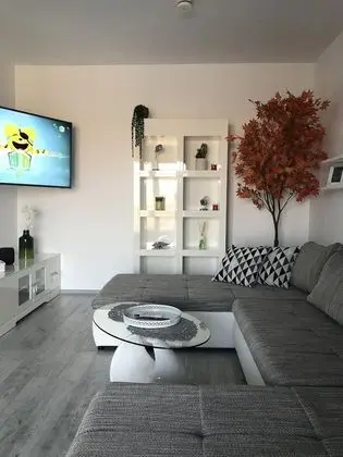 Luxury Apart Daire, 1 En Büyük (King) Boy Yatak ve Çekyat, Sigara İçilmez, Şehir Manzaralı