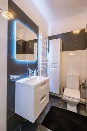 Luxury Apart Daire, 1 En Büyük (King) Boy Yatak ve Çekyat, Sigara İçilmez, Şehir Manzaralı