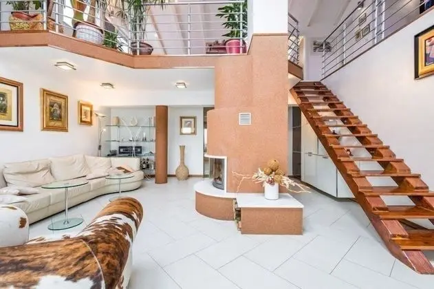 Çatı Katı Süiti (Penthouse)