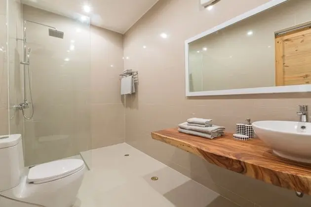 Luxury Villa, 6 Yatak Odası, Kısmi Deniz Manzaralı, Plaj Kenarı