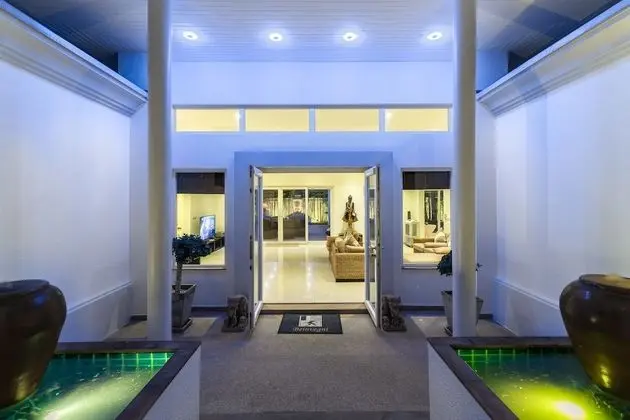 Luxury Villa