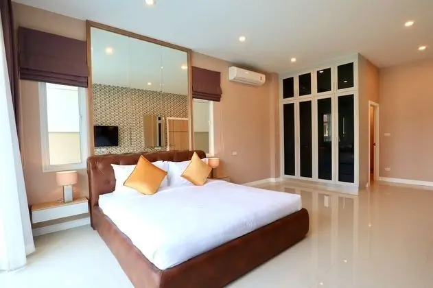 Deluxe Villa