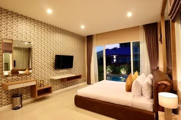 Deluxe Villa
