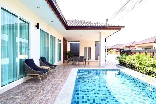 Deluxe Villa