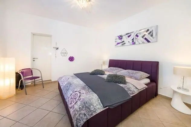 Ev (Luxury Villa with pool - H(10))