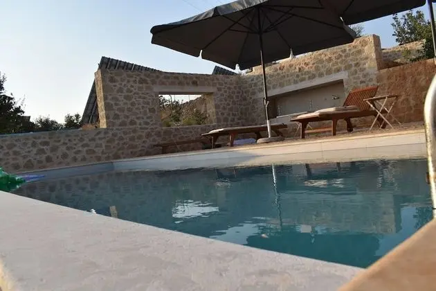 Villa, 3 Yatak Odası, Şömine