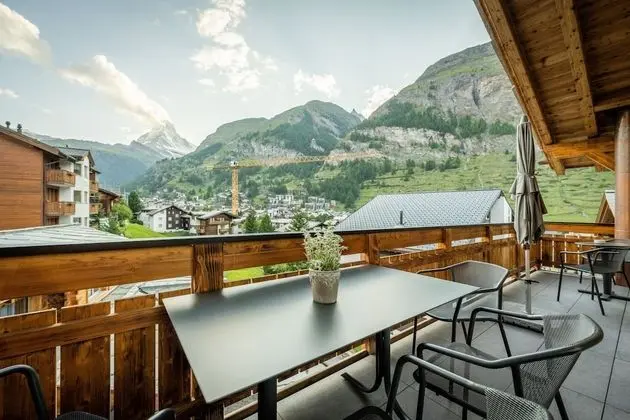 Apart Daire, 2 Yatak Odası, Balkon, Dağ Manzaralı