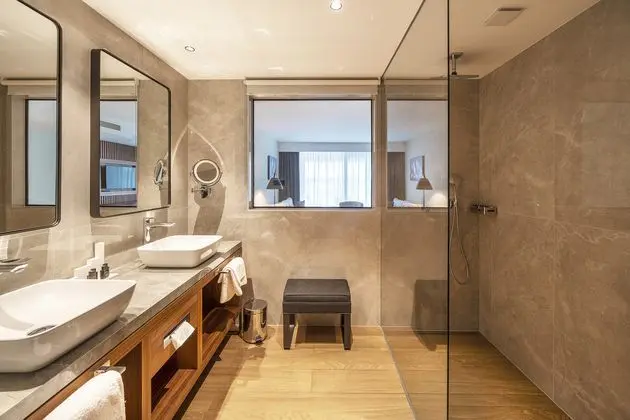 1 Çift Kişilik Veya 2 Tek Kişilik Yatak Deluxe Sea View
