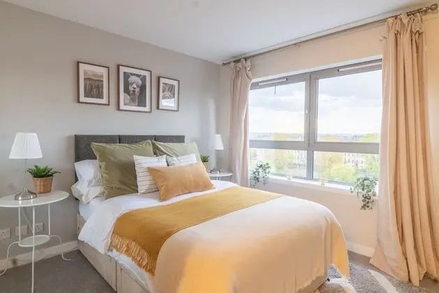 Luxury Apart Daire, Banyolu/Duşlu, Nehir Manzaralı (Clyde Side )