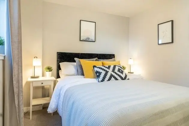 Luxury Apart Daire, Banyolu/Duşlu, Nehir Manzaralı (Clyde Side )