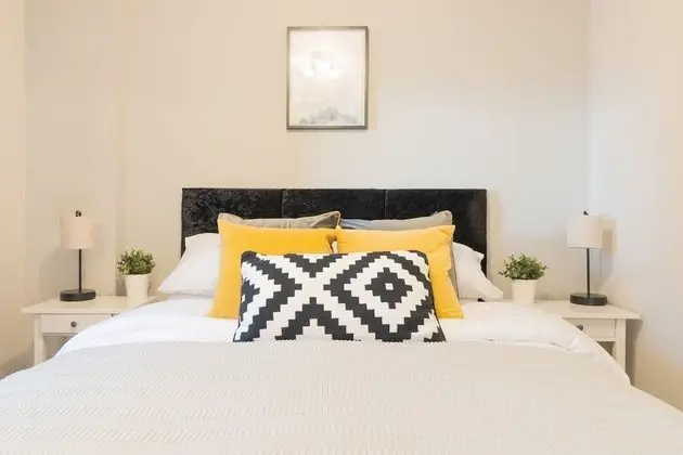 Luxury Apart Daire, Banyolu/Duşlu, Nehir Manzaralı (Clyde Side )