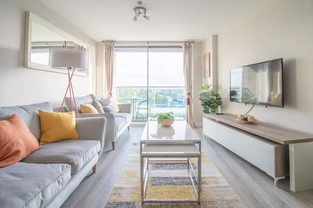 Luxury Apart Daire, Banyolu/Duşlu, Nehir Manzaralı (Clyde Side )