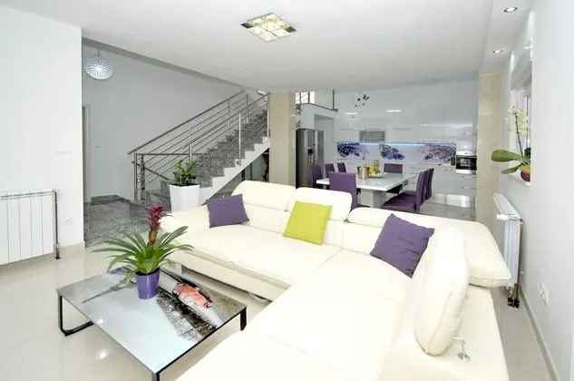 Ev, 4 Yatak Odası, Balkon