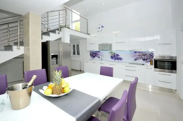 Ev, 4 Yatak Odası, Balkon