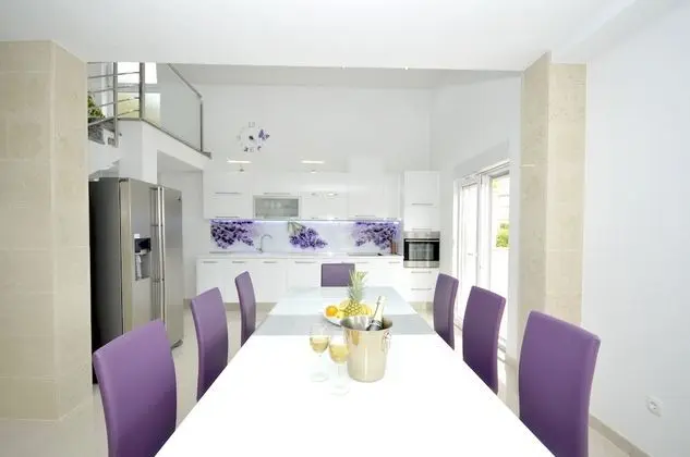 Ev, 4 Yatak Odası, Balkon