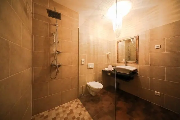 Comfort Tek Büyük Yataklı Oda